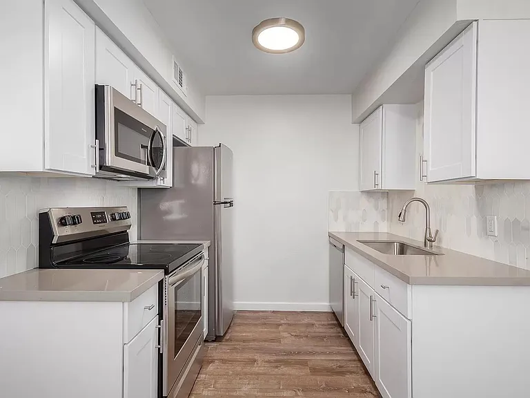 7602 E Polk St #101 — Photo 17
