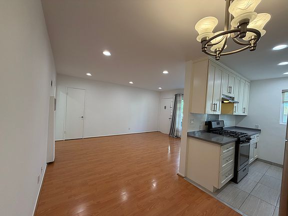 2nd image of 4427 Ambrose Ave #3