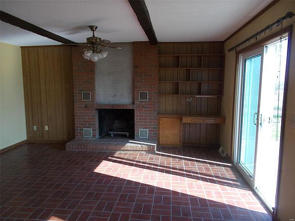 5th image of 1058 Bishop Ln