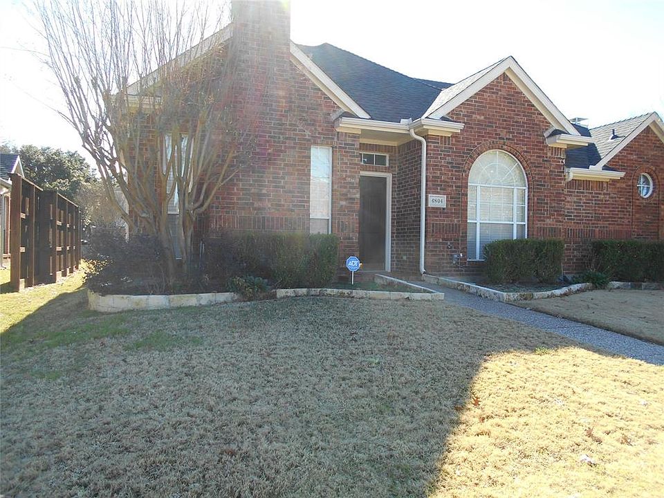 1st image of 4804 Holly Berry Dr