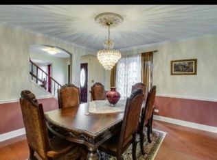 632 Millbrook Dr, Downers Grove, IL 60516