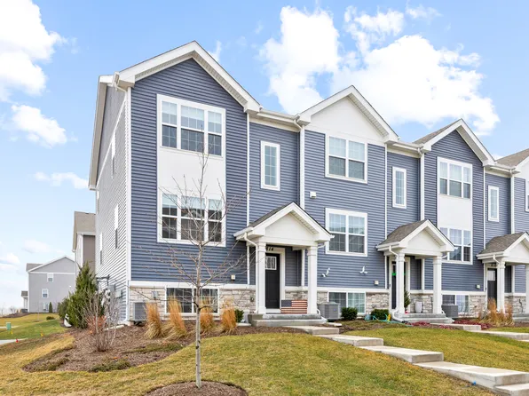 814 Briar Glen Ct, Hampshire, IL 60140