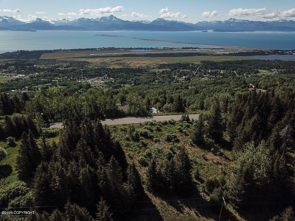1st image of 1942 Skyline Dr
