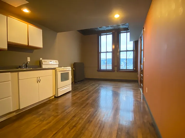 238 Quincy St #14 — Photo 3