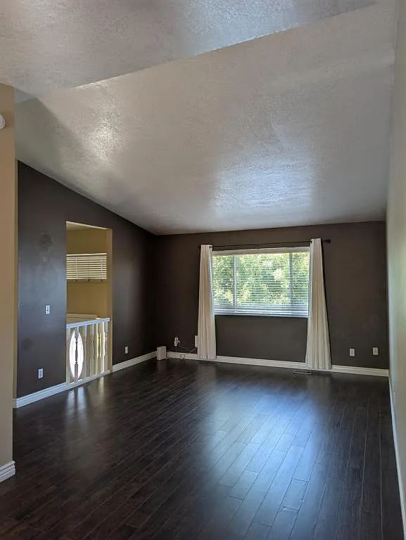 2644 N 330 E — Photo 3