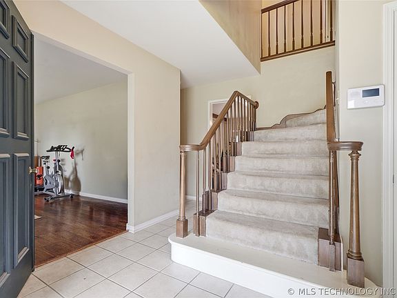 3rd image of 6652 E 46th Pl