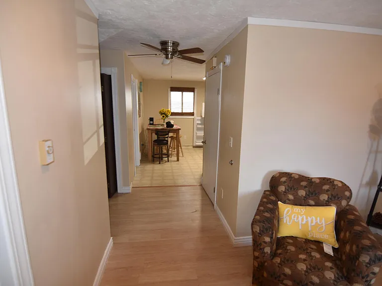 255 E Main St — Photo 18