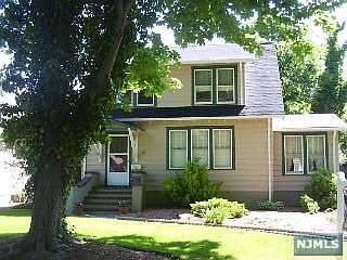 1st image of 99 Kline St