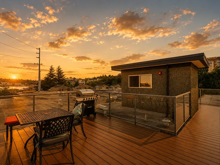 Minor Tower Apartments - Located in Eastlake — Photo 134
