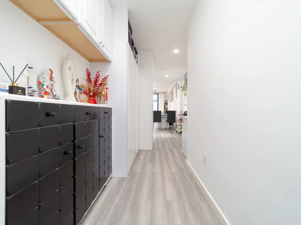 144-27 Sanford Avenue image 2 of 18