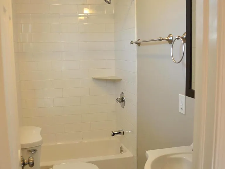 713 Miller St — Photo 13