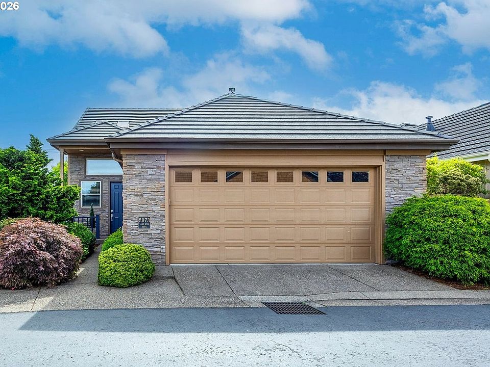 1st image of 2073 Lake Wind Dr