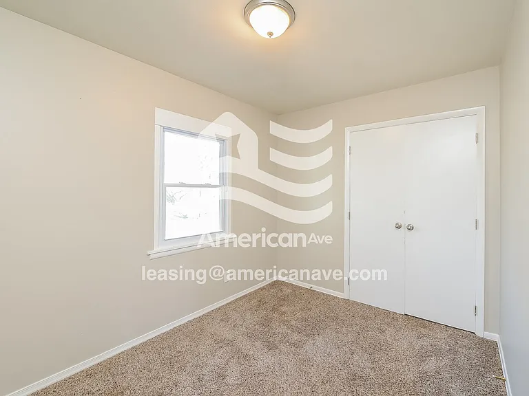 711994_013_wm_-_bedroom_13618820.jpg