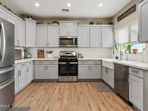184 W REEVES Avenue, San Tan Valley, AZ 85140