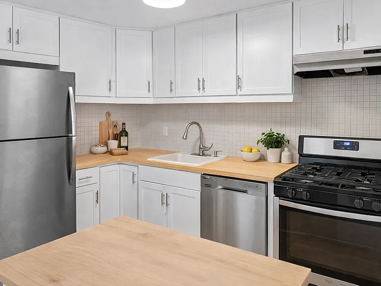 1637 Pacific St #2 — Photo 9