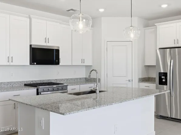 3383 N Camden Drive, Florence, AZ 85132