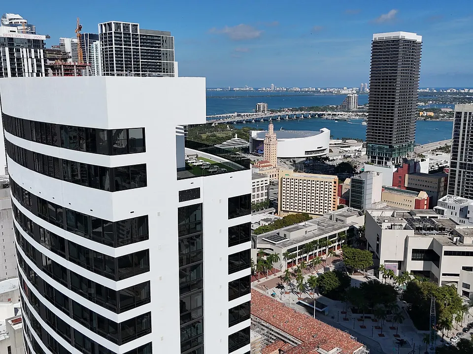 225 N Miami Ave #2207