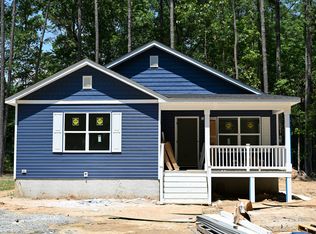 4 Salina Ln, Colonial Beach, VA 22443