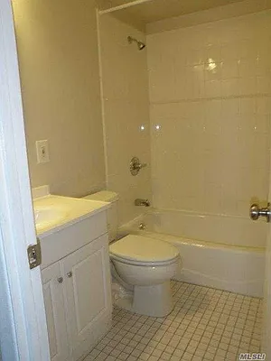 Rented by Douglas Elliman | media 28