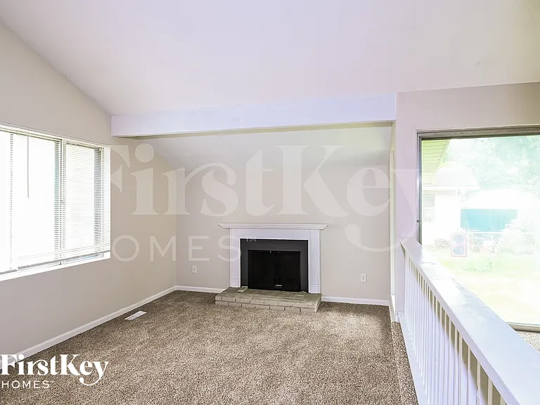 3710 Woodman Dr — Photo 5