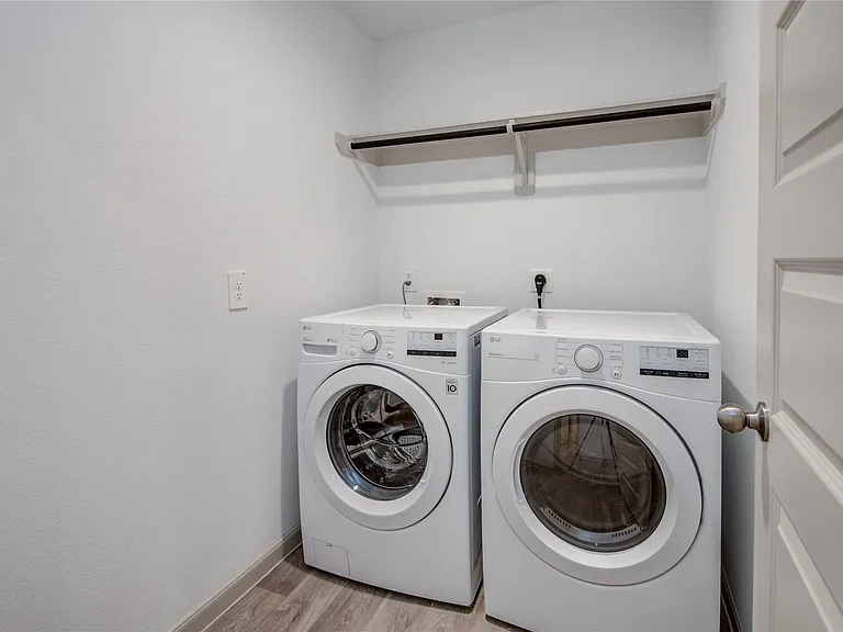 3507 Telford Ln — Photo 40