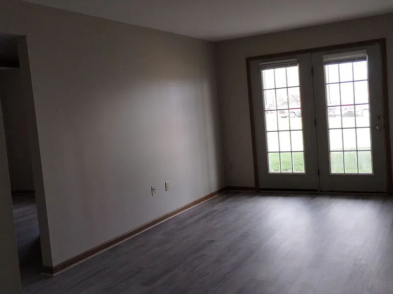 Century Estates Apartments — Photo 5