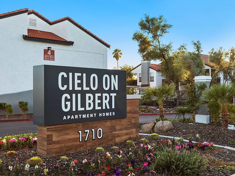 Cielo on Gilbert — Photo 36