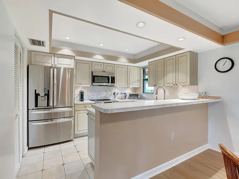 7067 Rain Forest Dr — Photo 11