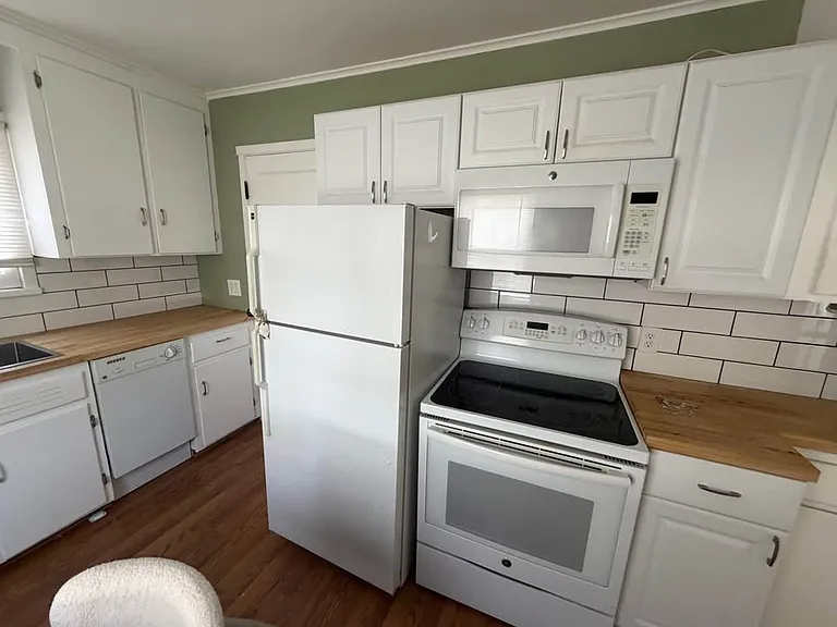 88 Fort Hill Ter — Photo 2