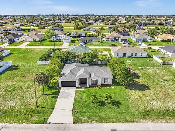 5th image of 2022 NW 9th Ter