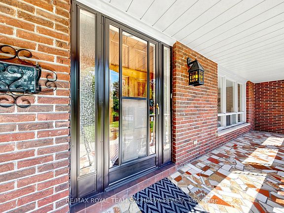 5th image of 68 Fergalea Ave