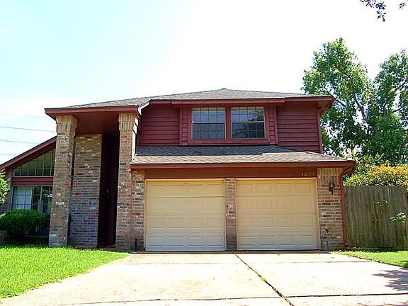 3rd image of 1427 Roundstone Dr