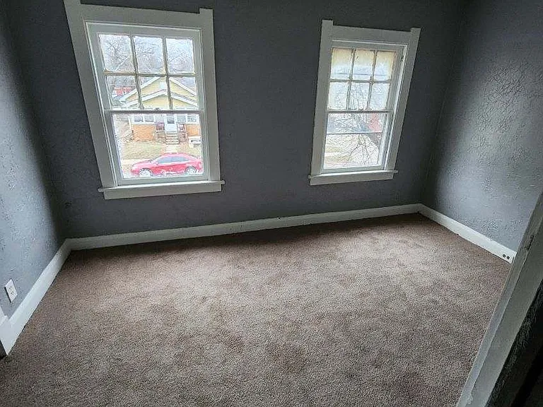 3630 Watson Ave — Photo 6