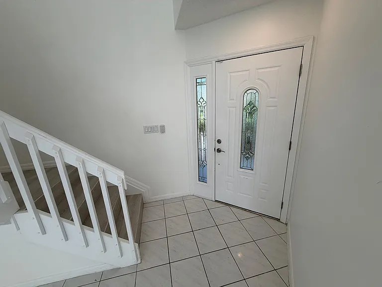 3780 Amalfi Dr — Photo 33