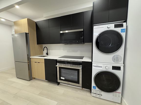 3rd image of 13 Avenue B #1A