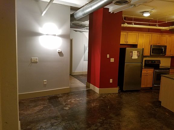 Den into common area and kitchen