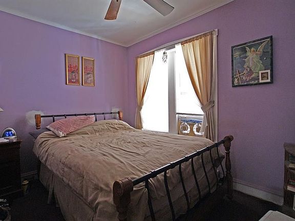 5th image of 4027 N Austin Ave