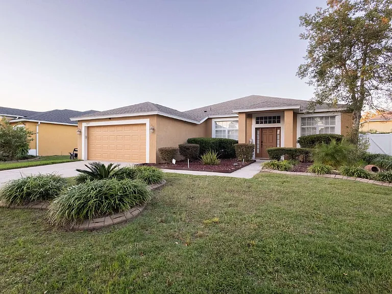 2024 Heartland Cir — Photo 35