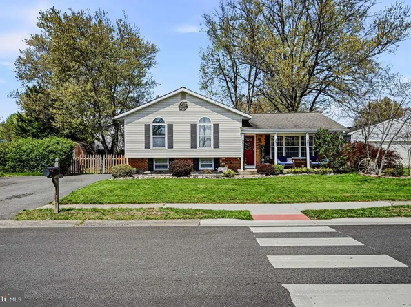 884 Broadfield Dr, Newark, DE 19713