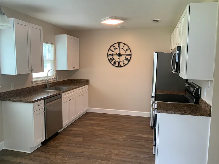 1475 Pacetti Rd — Photo 3