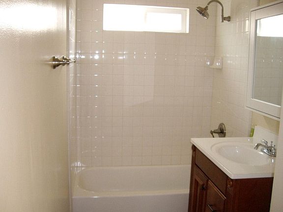 5th image of 1491 College View Dr APT F