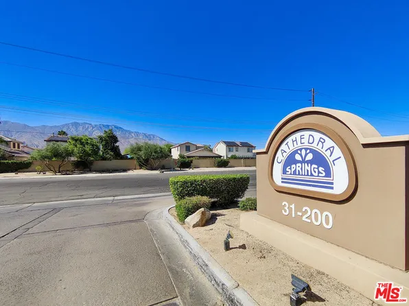 31200 Landau Blvd APT 806, Cathedral City, CA 92234