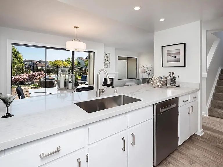 Kitchen Island (furniture not included)
