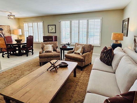 3rd image of 10738 W Wedgewood Dr