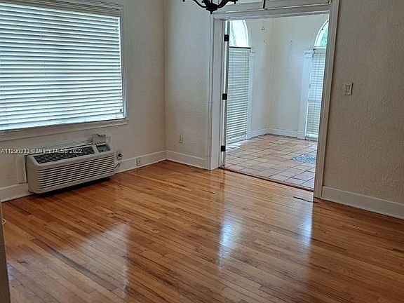 2nd image of 226 Sidonia Ave APT 4