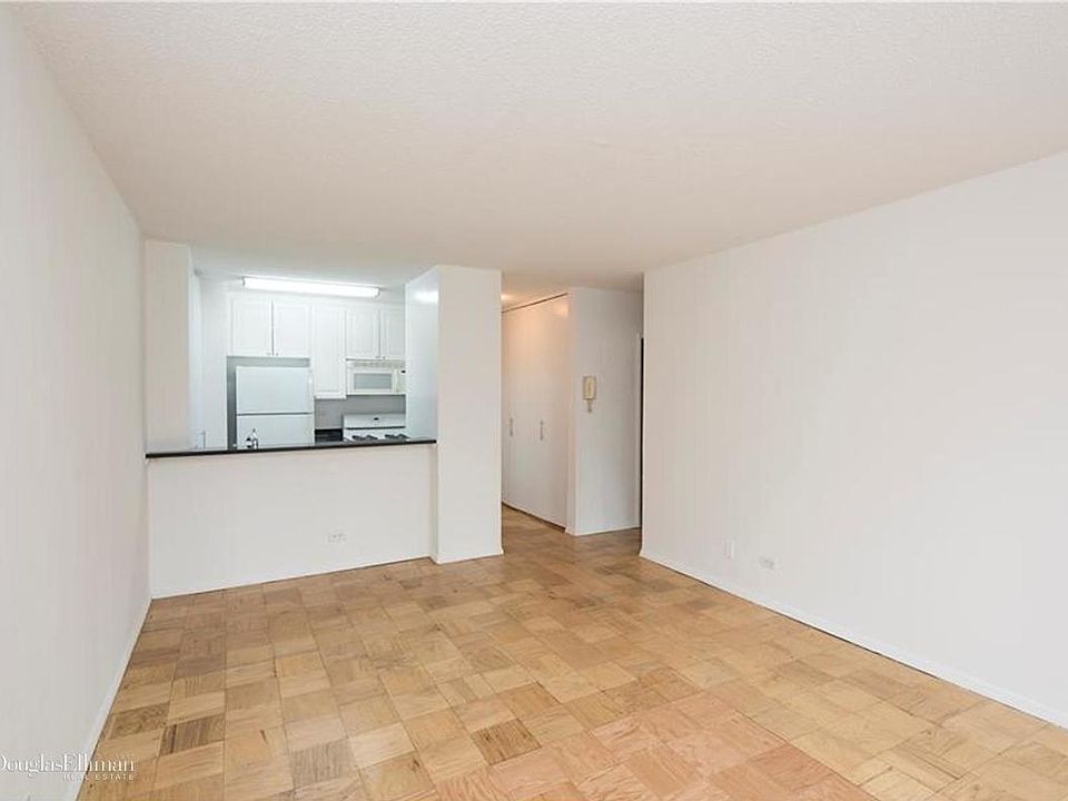 1st image of 230 W 55th St APT 18E