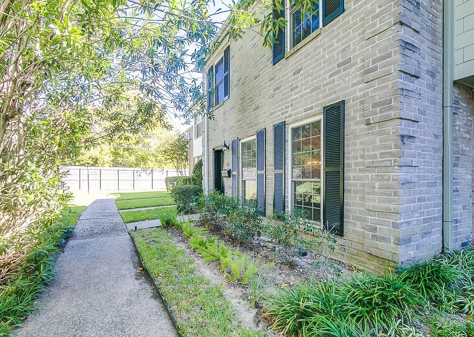 1st image of 10358 Briar Forest Dr #31