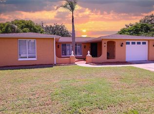 3434 Roxbury Dr, Holiday, FL 34691