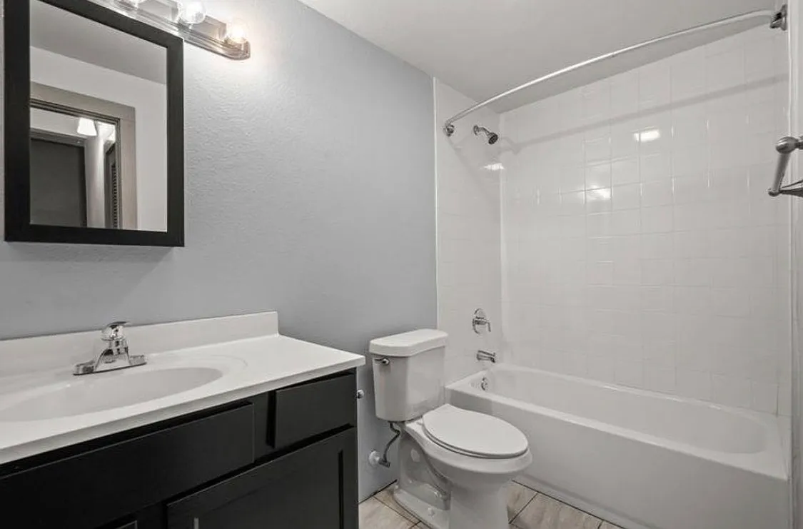 612 Lofts — Photo 4