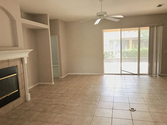 4th image of 433 Heather Hills Dr